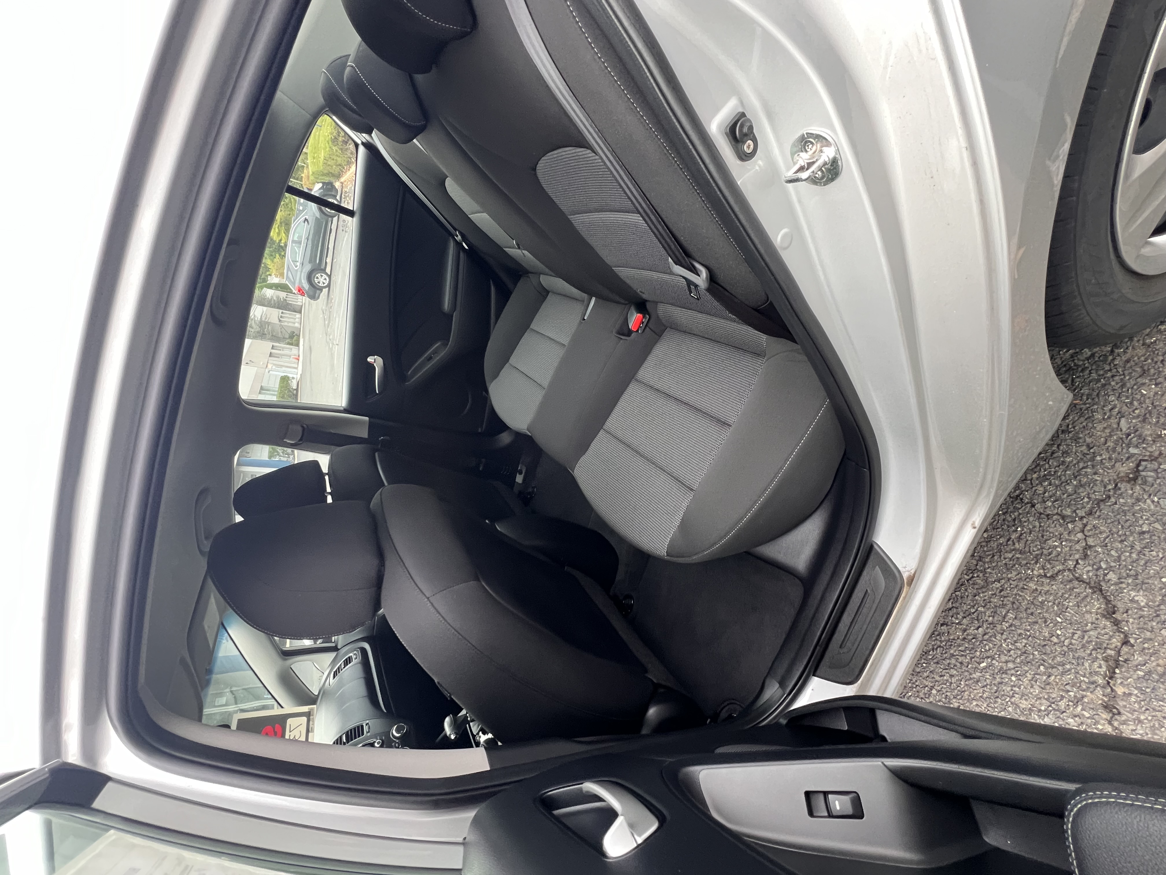 kia interior